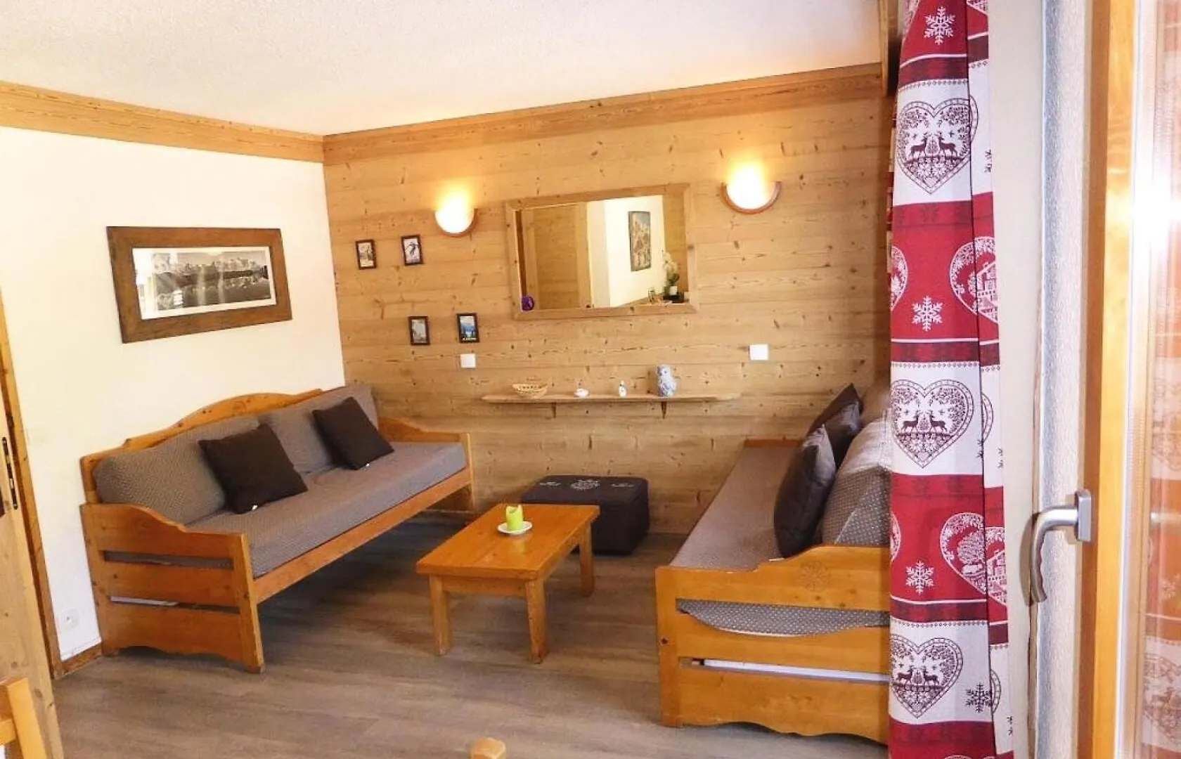 Residence Souche - La Souche 8 - Grand 2 Pieces, Proche De La Rue Pietonne Mae-4994 contacts